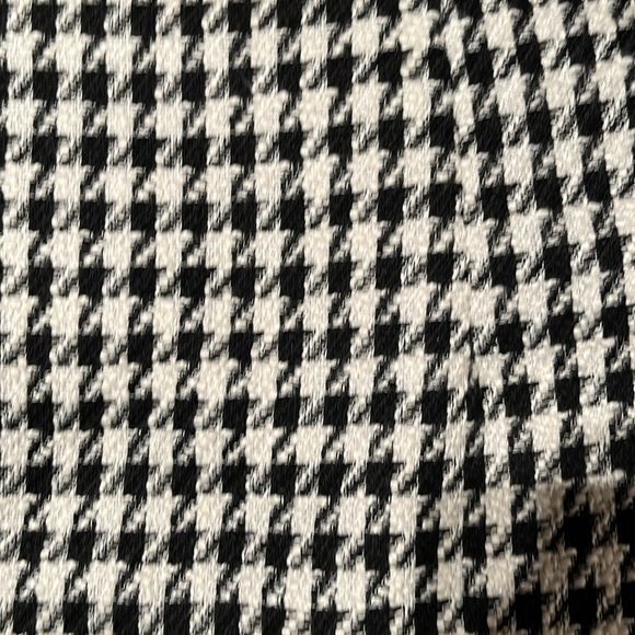 Dynamite houndstooth skirt - Picture 3 of 10